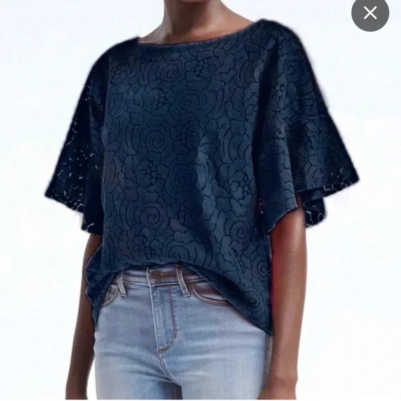 Banana Republic lace top - Picture 1 of 7